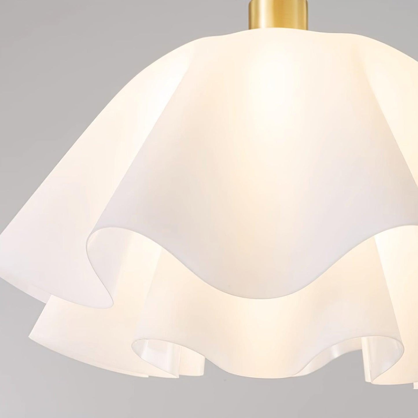 Loftlampe med Blødt Bølgedesign – Elegant & Lys