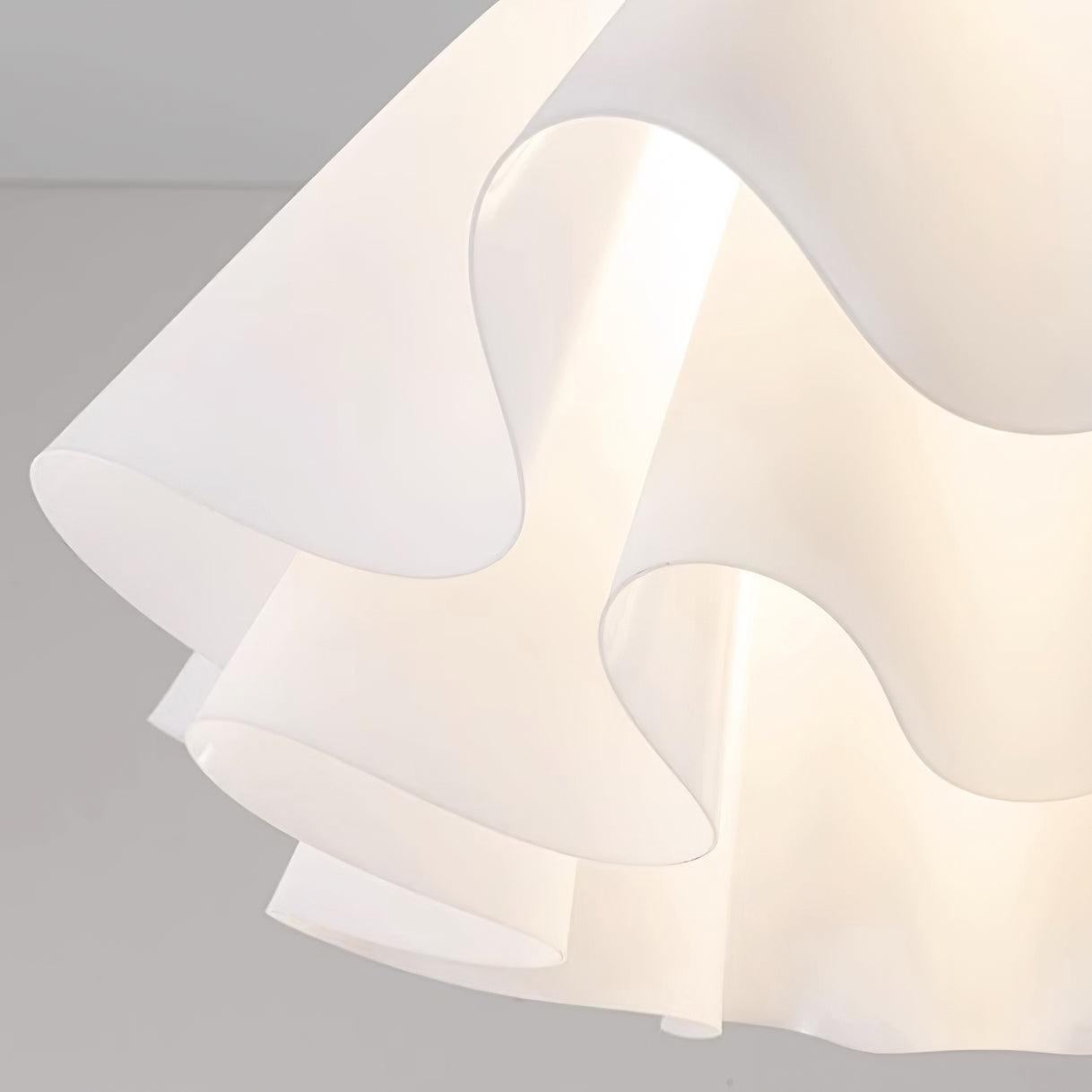 Loftlampe med Blødt Bølgedesign – Elegant & Lys