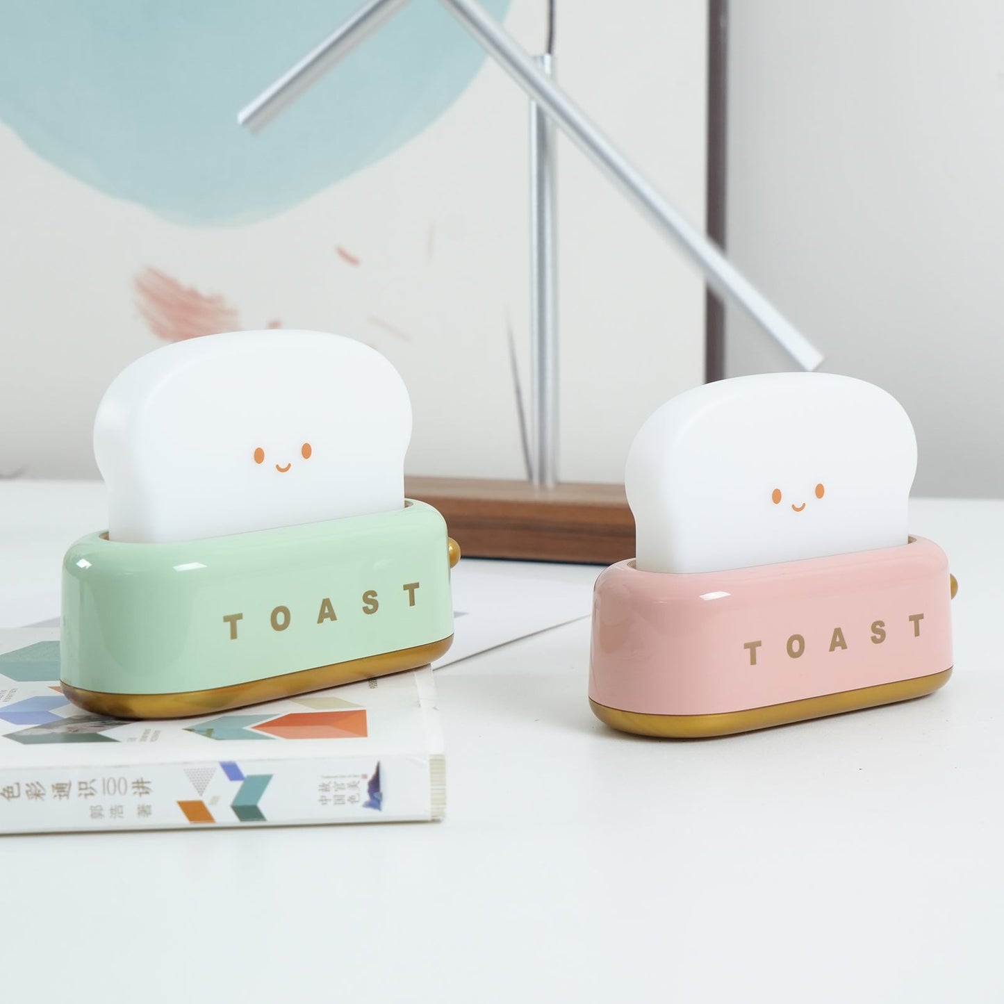 Stylish Bordlampe med Indbygget Batteri og Brødrister Design