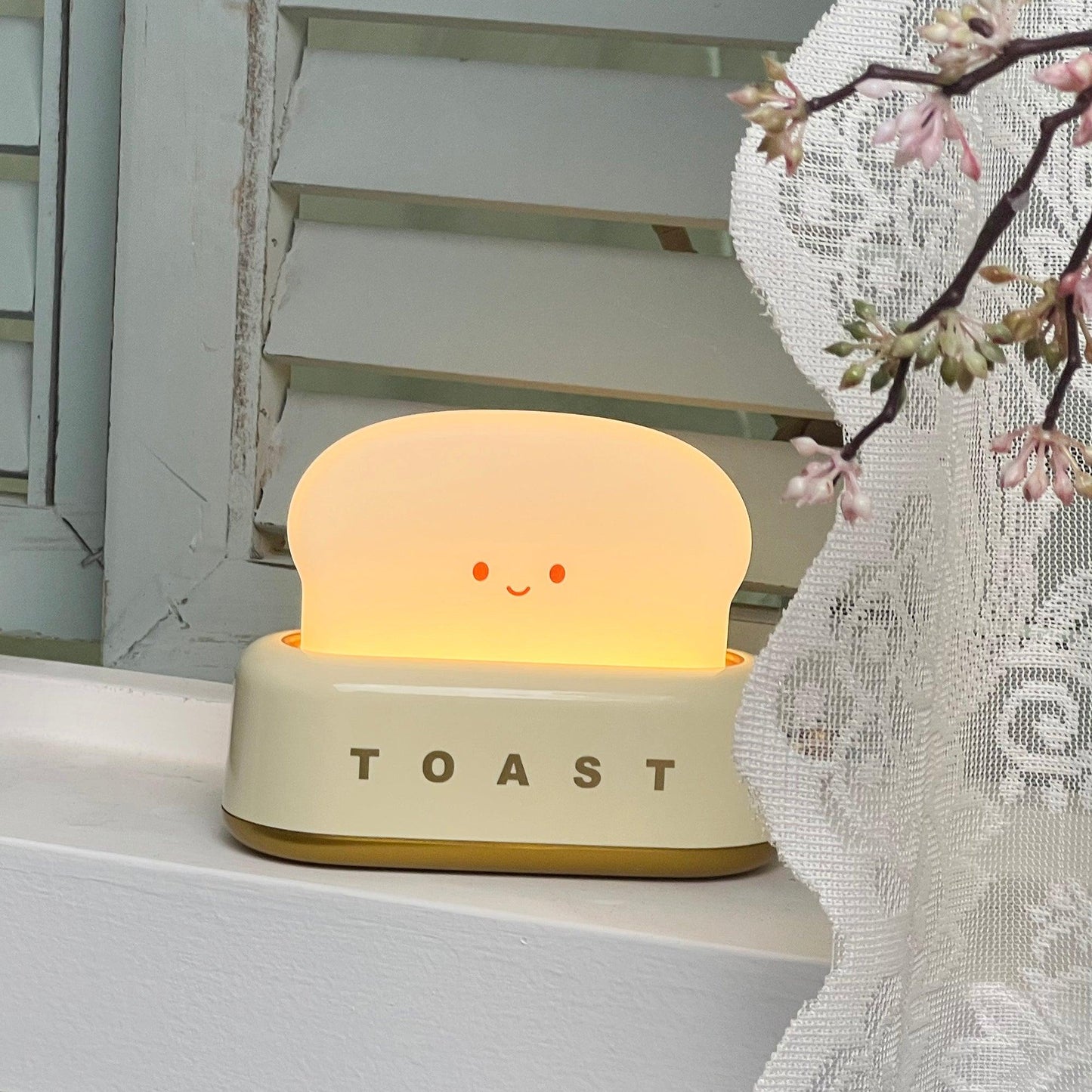 Stylish Bordlampe med Indbygget Batteri og Brødrister Design