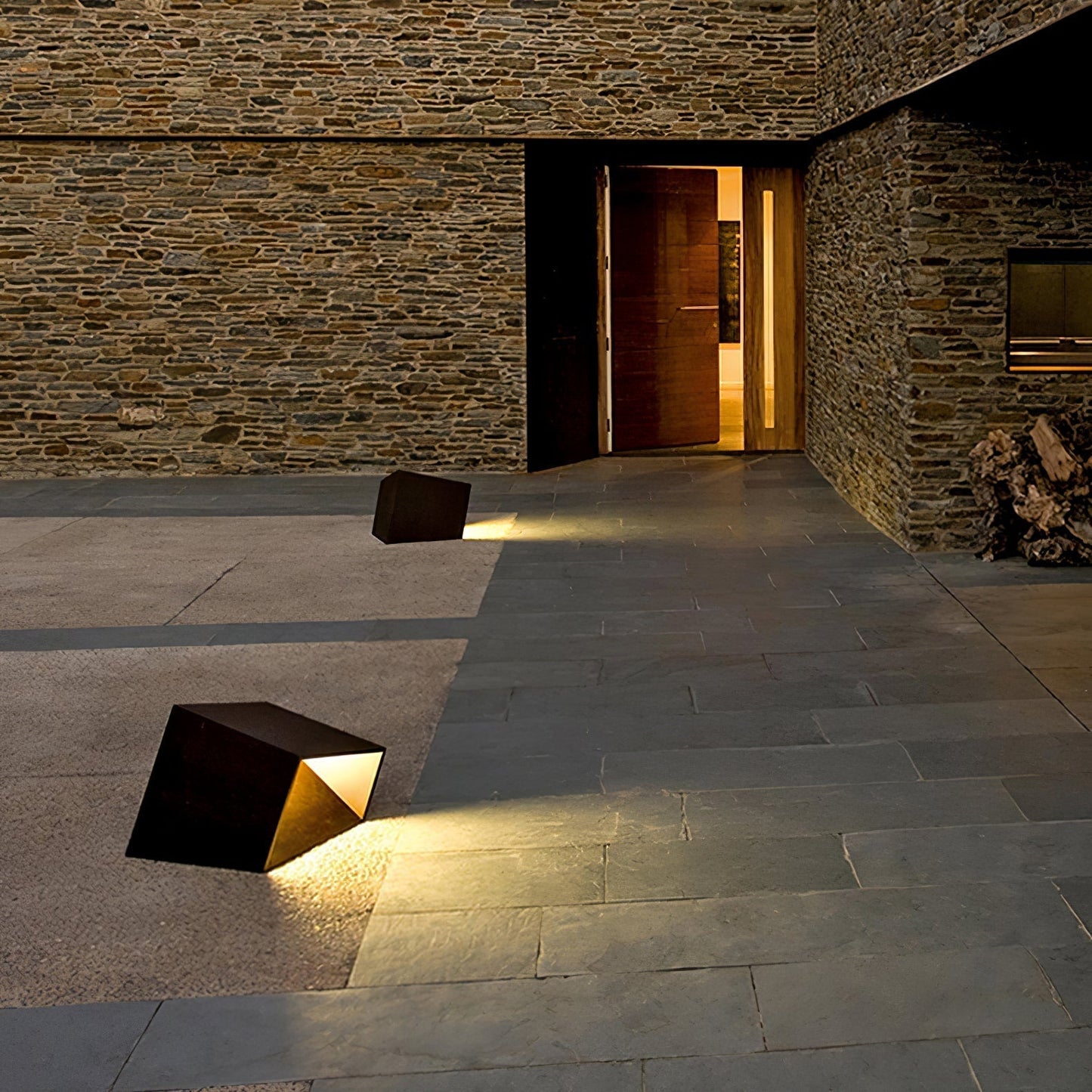Stilfuld Cube Garden Solenergilampe til Udeliv