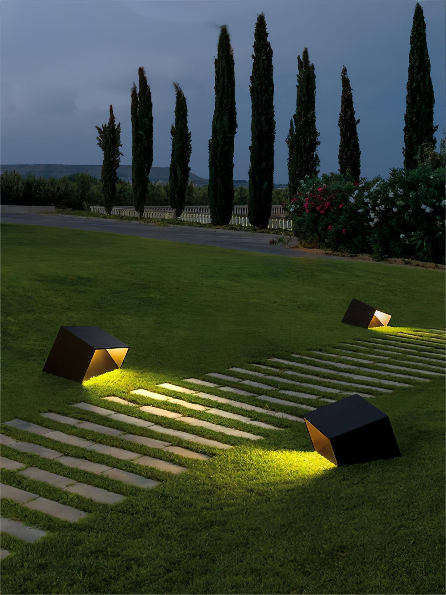 Stilfuld Cube Garden Solenergilampe til Udeliv
