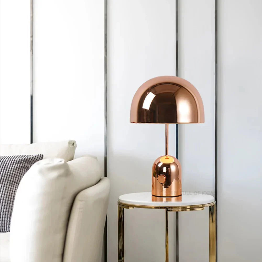 Dome Bordlampe – Elegant Metalfinish