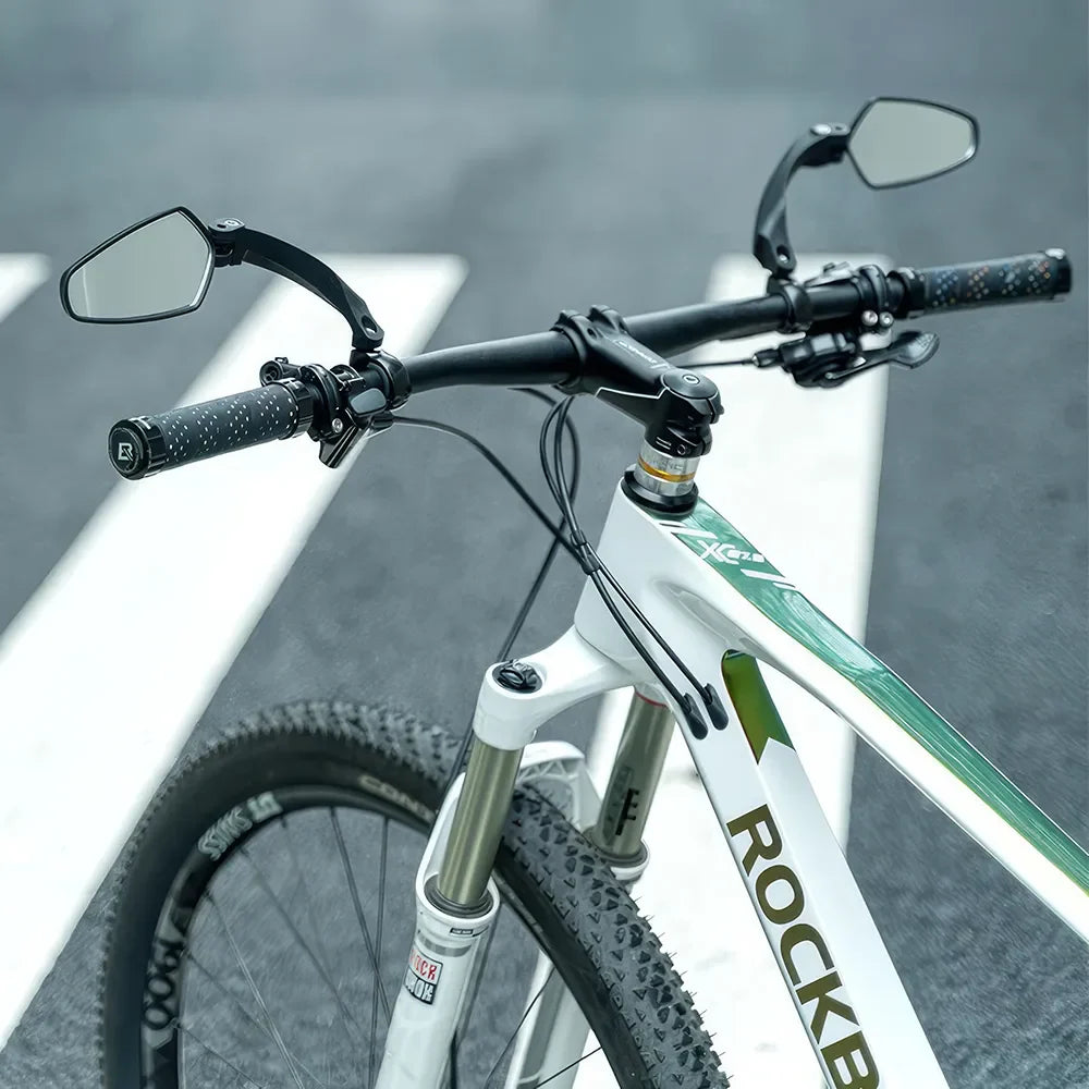 Justerbart cykelbakspejl