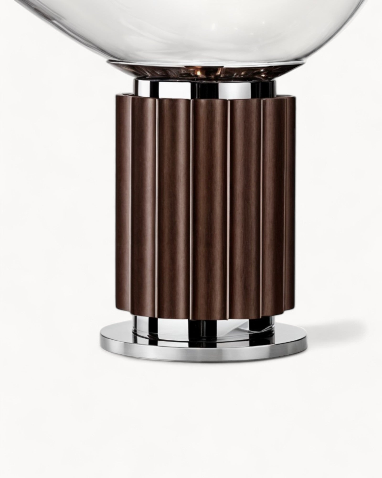 Art Deco Taccia bordlampe i sort, sølv eller bronze finish