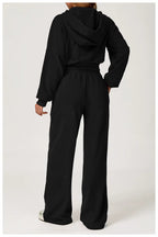 Kort trøje og vidbenet jogger lounge sæt