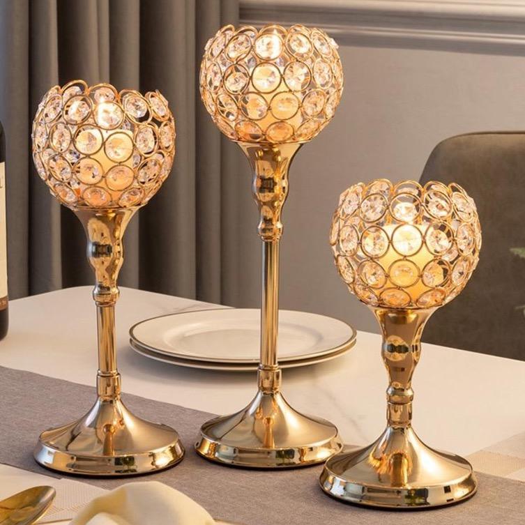 Vintage metal lysestage midterstykke til elegant dekoration