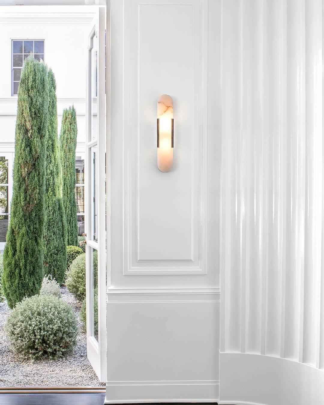 Væglampe i Marmorlook – Elegant Stemningslys