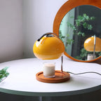 Vintage glaspedestal med elegant retrodesign