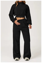 Kort trøje og vidbenet jogger lounge sæt