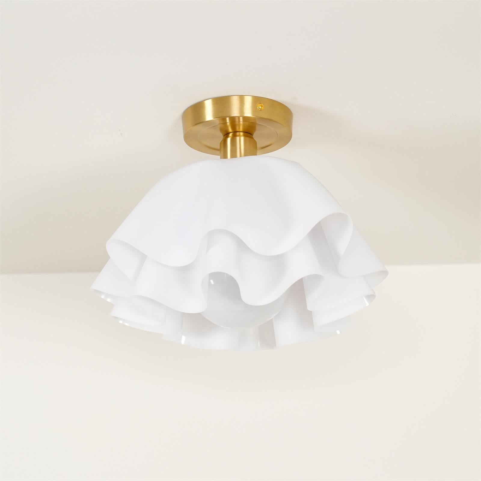 Loftlampe med Blødt Bølgedesign – Elegant & Lys