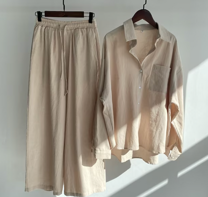 Ubemærket linnedbluse og bukser med vide ben sæt