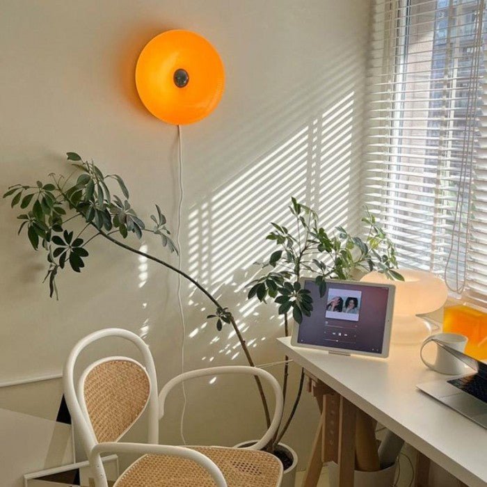 Bauhaus-stil Donutvæg og Bordlampe til Moderne Interiører