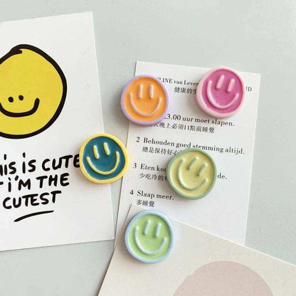 Smilende Glow Dekorativt Køleskabsmagnet Sæt