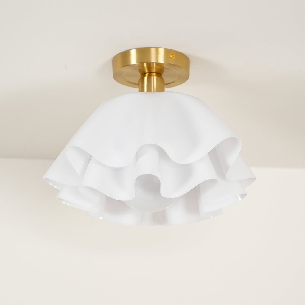 Loftlampe med Blødt Bølgedesign – Elegant & Lys