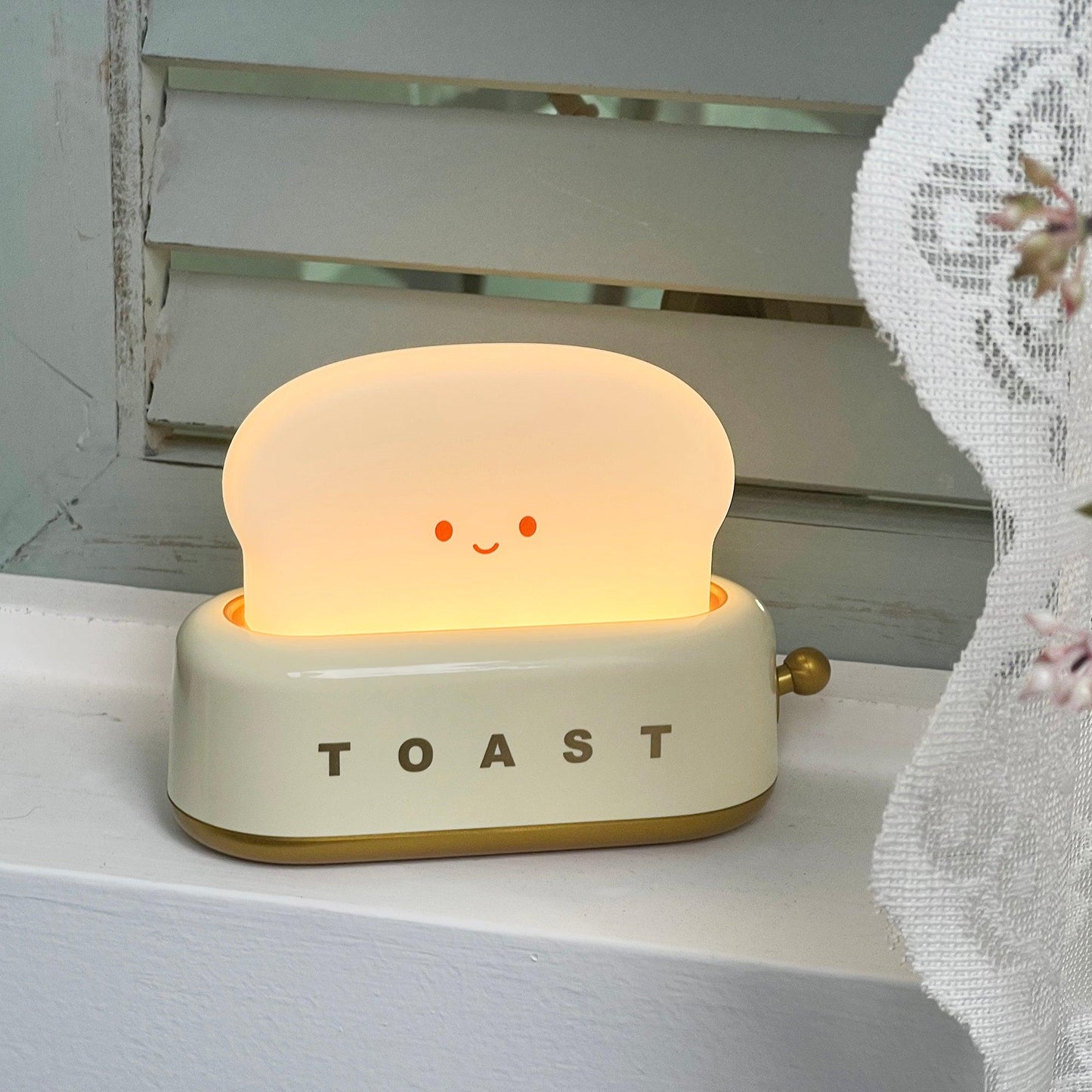 Stylish Bordlampe med Indbygget Batteri og Brødrister Design