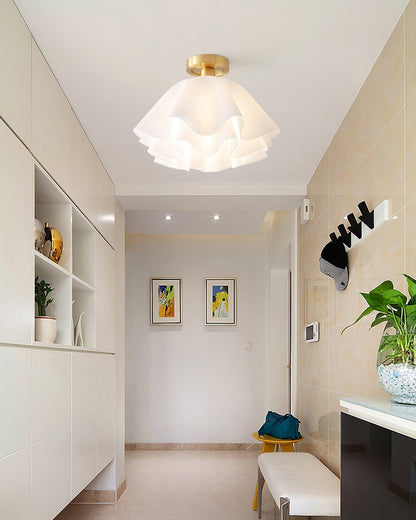 Loftlampe med Blødt Bølgedesign – Elegant & Lys