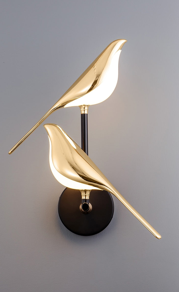 FeatherGlow | Kunstnerisk Fugle Væglampe