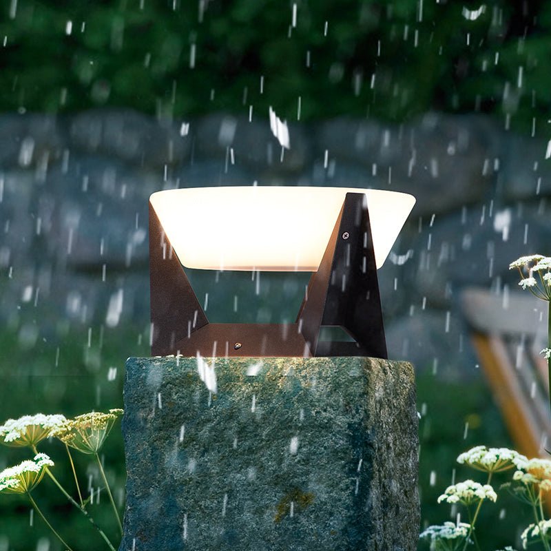 LandingLight™ | Luksus solenergi udendørs lampe til en fortryllende atmosfære