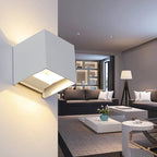 Elegant LED Væglampe til Moderne Rum