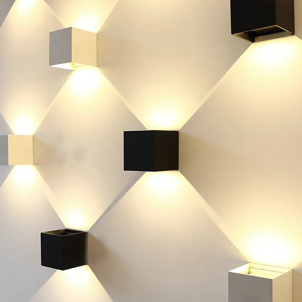 Elegant LED Væglampe til Moderne Rum