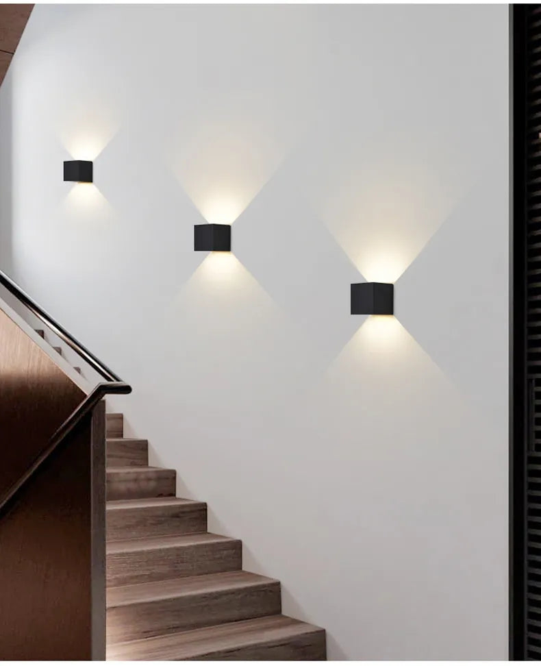 Elegant LED Væglampe til Moderne Rum