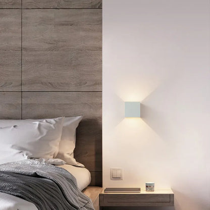 Elegant LED Væglampe til Moderne Rum
