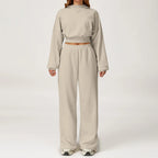 Kort trøje og vidbenet jogger lounge sæt