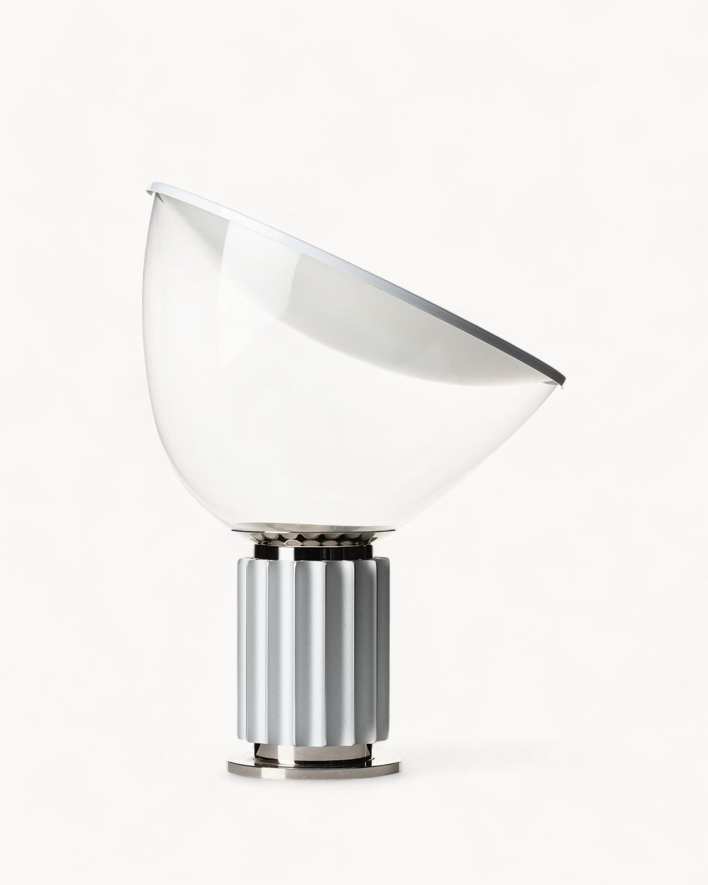Art Deco Taccia bordlampe i sort, sølv eller bronze finish