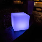 Stilfuld Kubus Have lampe til en Overraskende Udelivstemning