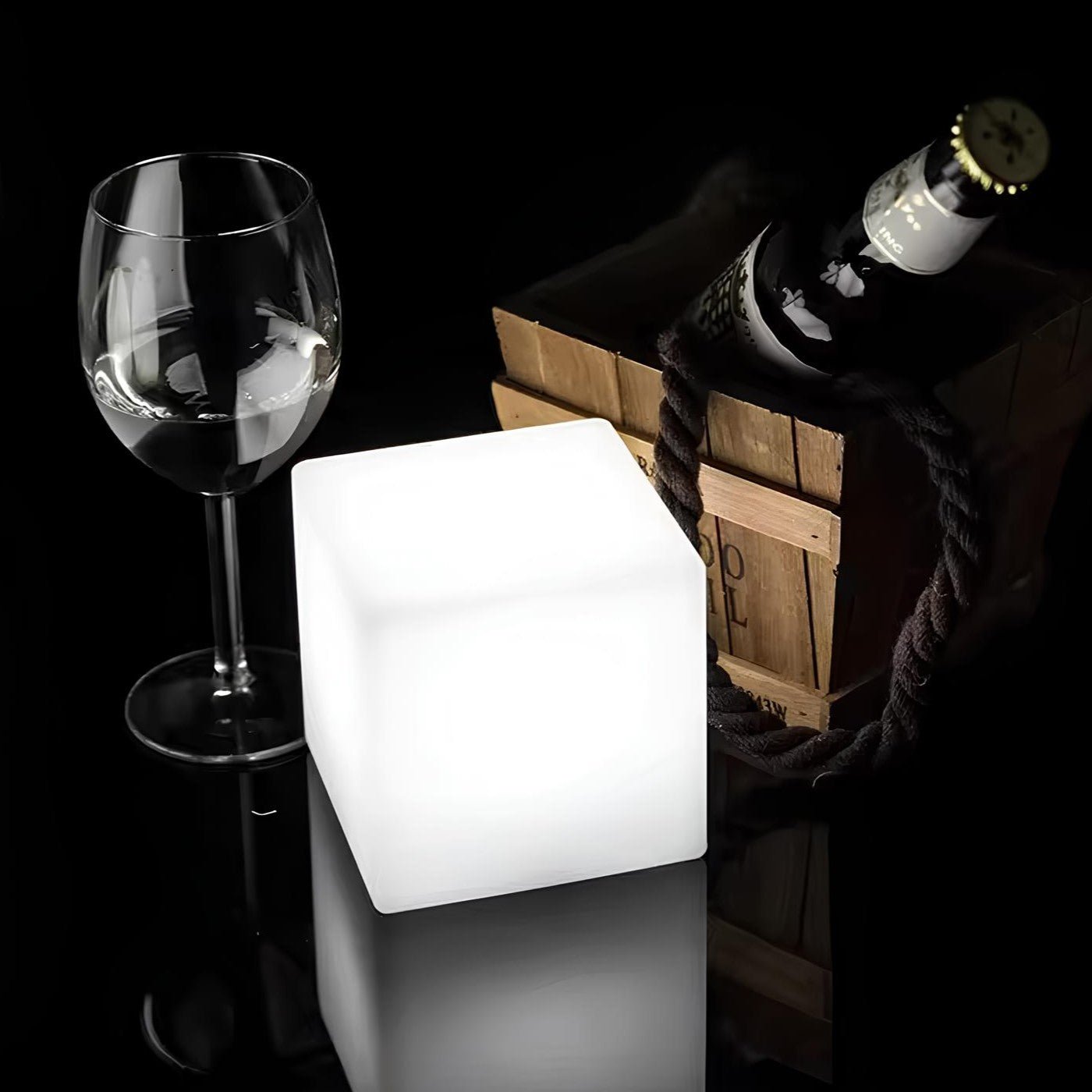 Stilfuld Kubus Have lampe til en Overraskende Udelivstemning