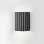 Glødform | Kunstnerisk LED-Glød & Stilfuld Harpiks Væglampe