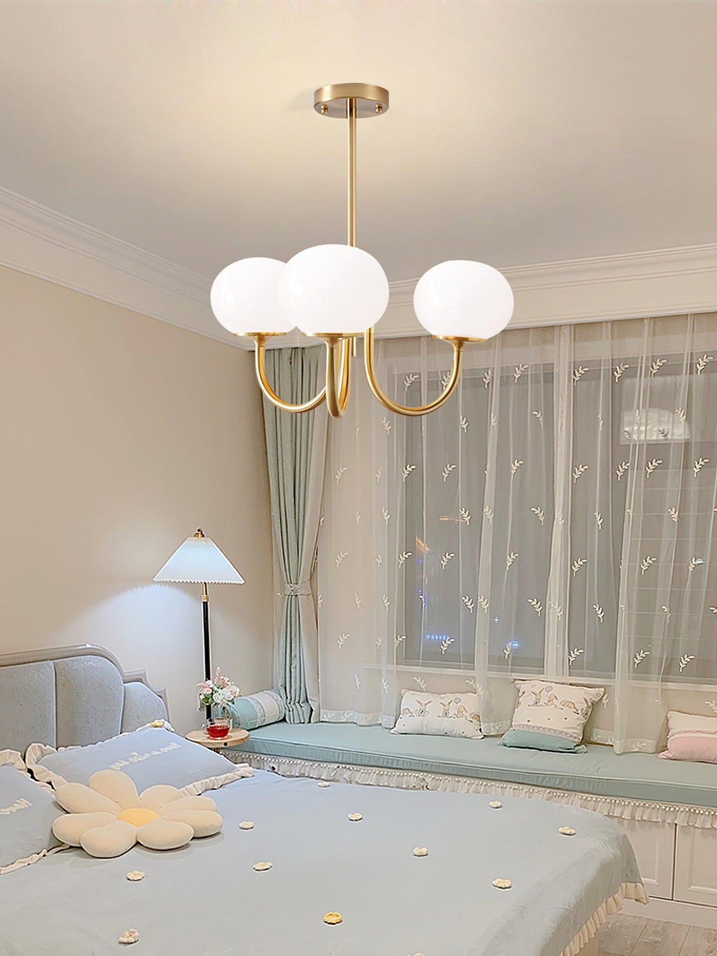 Farvet Loftslampe – Legende Glasdesign