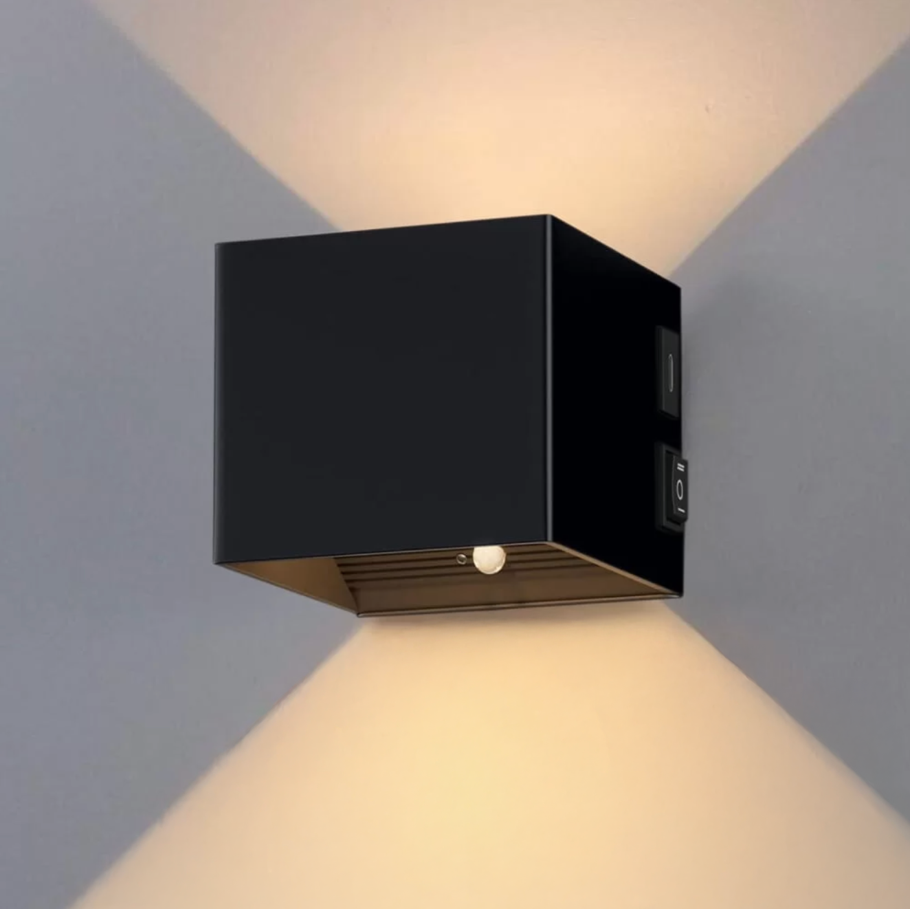 Cube Clair - Væglampe