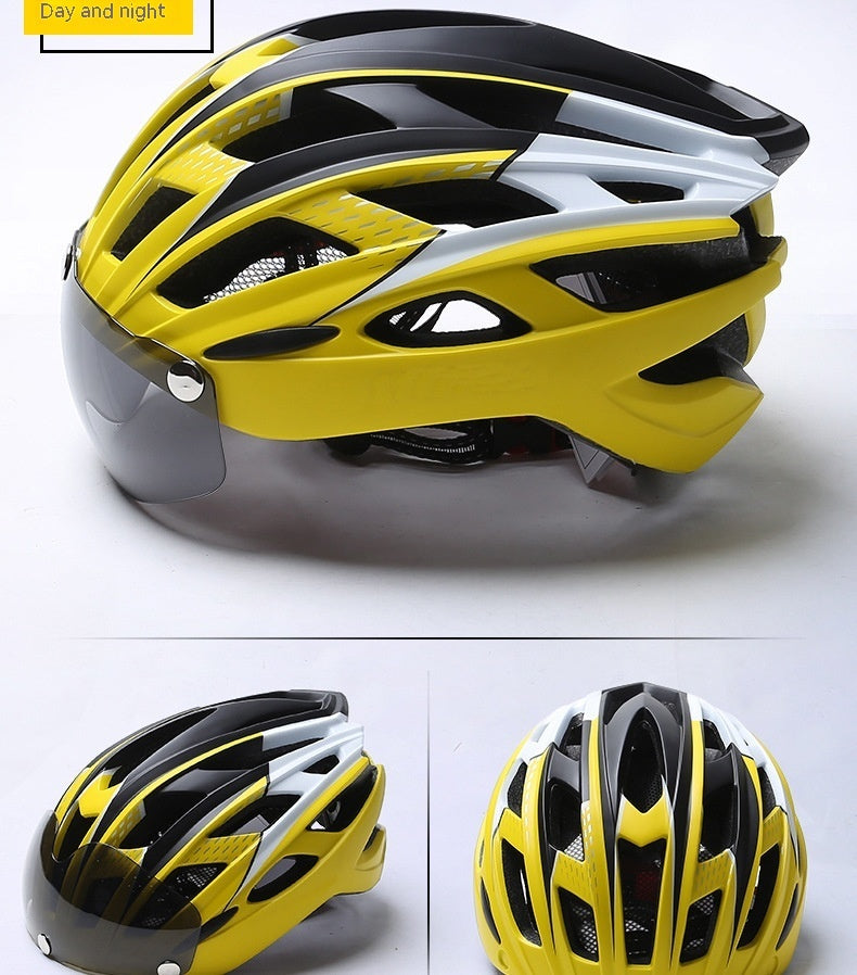 Cykelhjelm med integrerede goggles til kørseludstyr