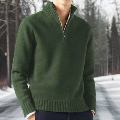 Hyggelig tyk herresweater med lynlåsåbning ved kraven