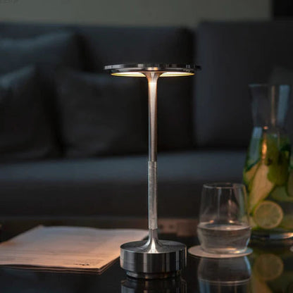 Minimalistisk LED Bordlampe – Trådløs & Elegant