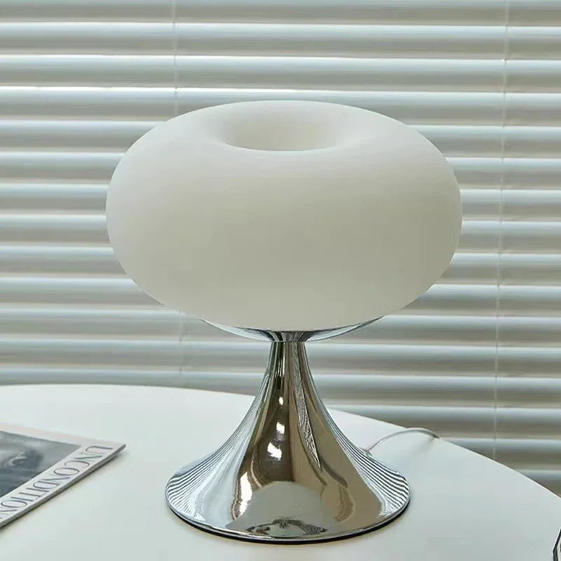 Vintage æblebordlampe til varm stemningsbelysning