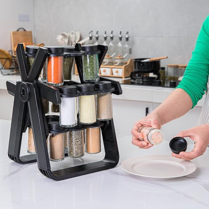 Roterende krydderihylde med 18 glas og karouseldesign