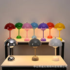 Pod Bordlampe – Farverig & Minimalistisk