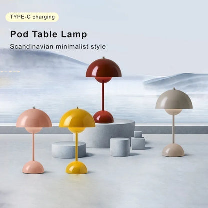 Pod Bordlampe – Farverig & Minimalistisk